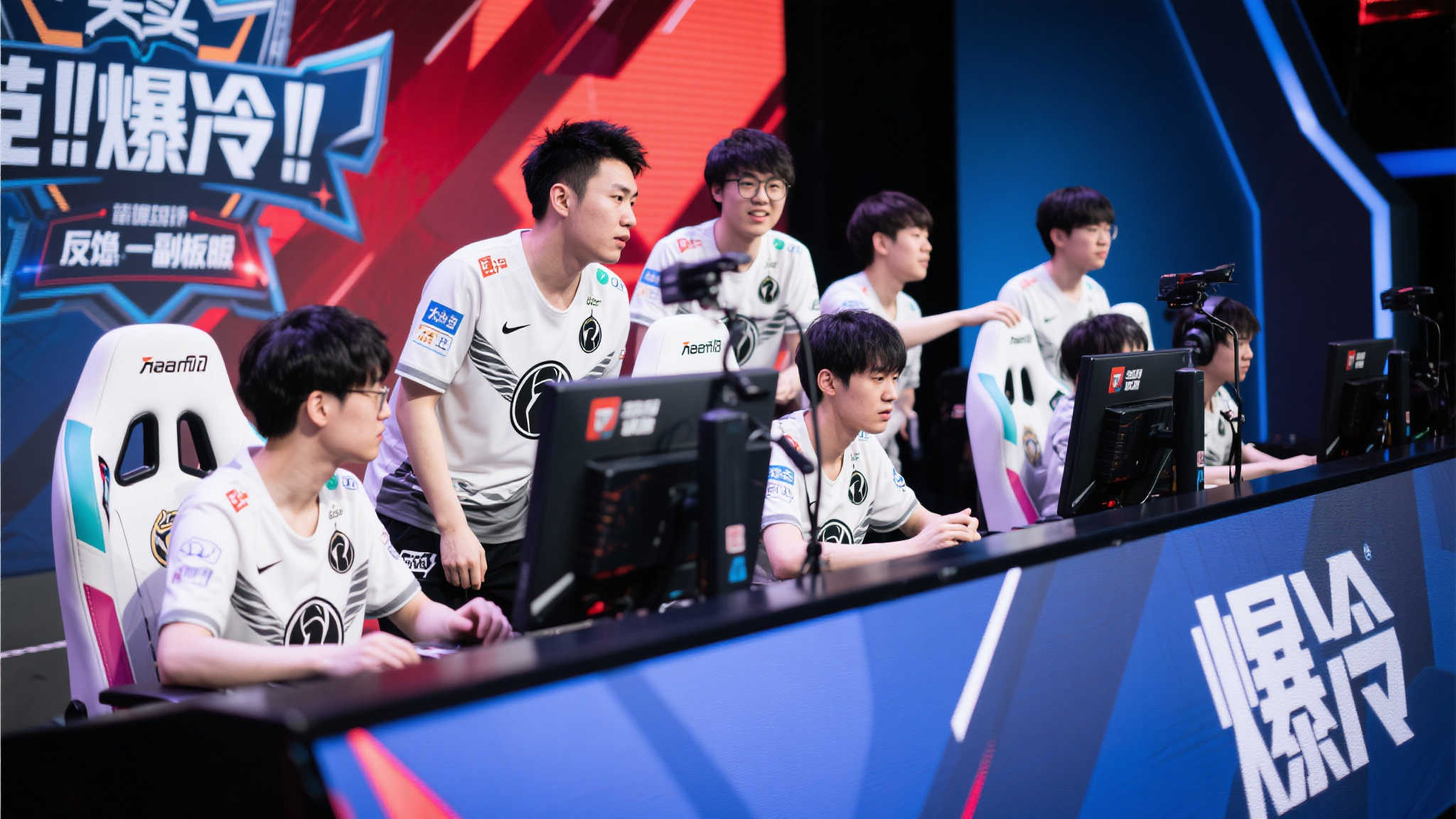 大头坦言：幸好用副板打了世界杯，否则又要爆冷，话中辛酸令人心疼